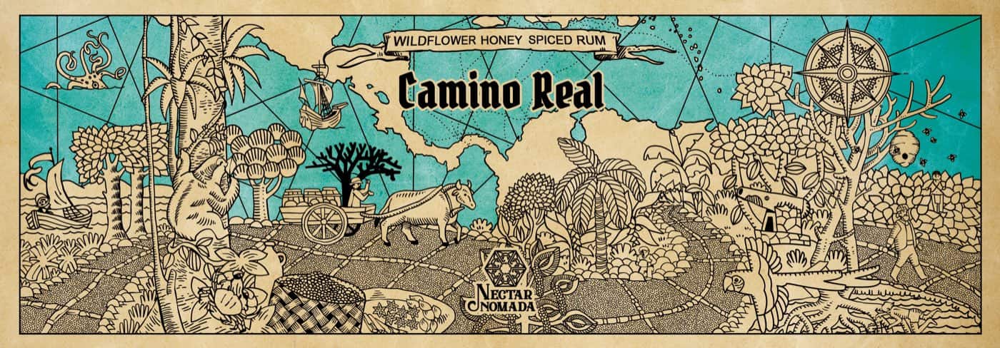 Etiqueta de Camino Real: grabado panorámico de un camino entre casas, animales y vegetación, con el nombre en el centro