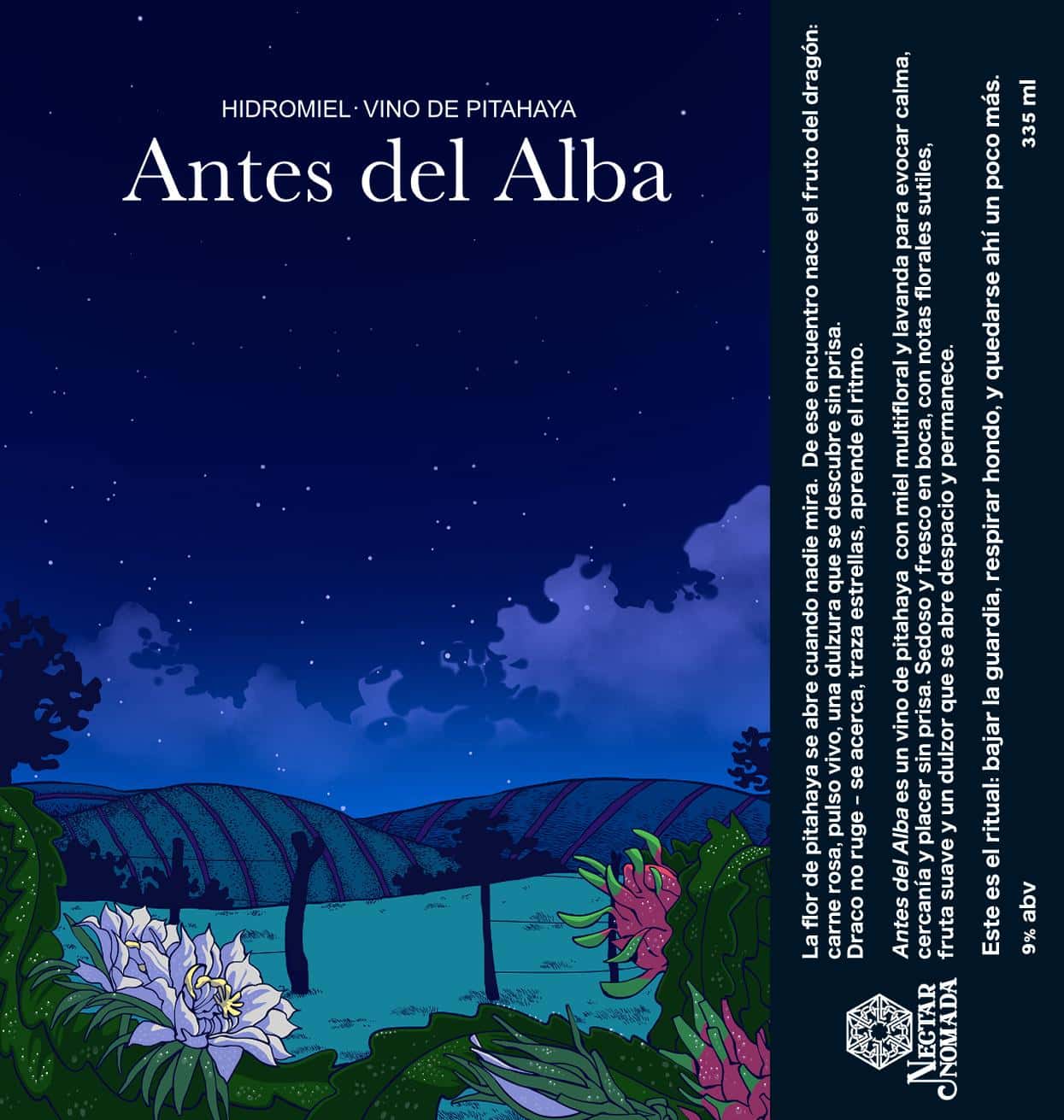 Etiqueta de 335 ml, con la misma ilustración nocturna en formato más estrecho y el texto de contraetiqueta a la derecha